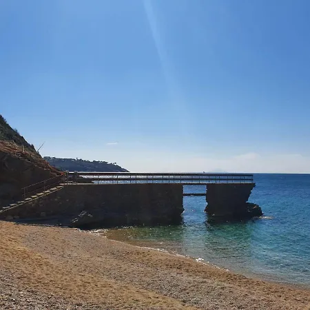 La Bouganville דירה קאפוליברי